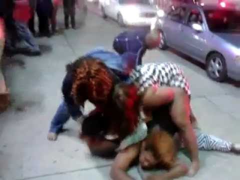 women fight
