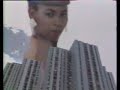 c'est un clip qui est sortie en 1993