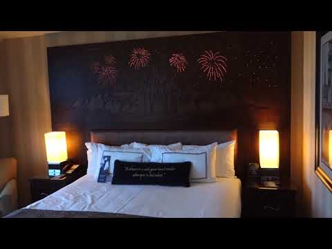 Disneyland Hotel – Adventure Tower – Standard Room Tour Disneyland Hotel – Adventure Tower – Standard Room Tour