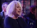 Bekijk muziek clip van Blondie met What I Heard