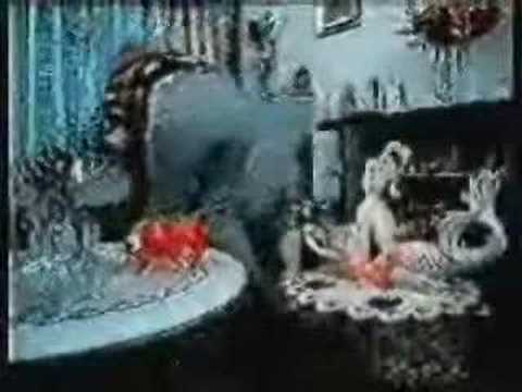 πιπες - Freddos presents the perfect solution for your fella's smoking habits. (A cult ad, starring Harry Clynn, that was only aired for a few days and was cut-off. ...