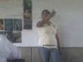 Yorlled exponiendo en la clase de ecologia