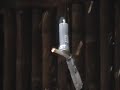 deodorante esplode con fucile ad aria compressa deodorante esplode con fucile ad aria compressa
