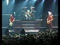 avril-lavigne-basket-caselive-green-day-cover.html