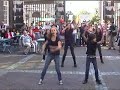 het mesa sport kidsdansteam geeft een dansdemonstratie tijdens de brandersfeesten 2008 in schiedam bij het stedelijk museum