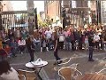 het mesa sport kidsdansteam geeft een dansdemonstratie tijdens de brandersfeesten 2008 in schiedam bij het stedelijk museum