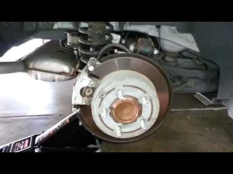 2013 Chrysler 200 Sedan – Checking Rear Disc Brakes & Link To Replacing Pads DIY