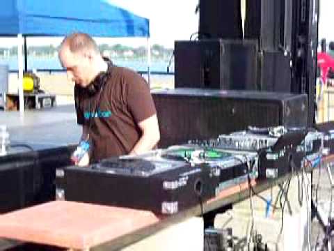 daniel bell - live at DEMF 2006