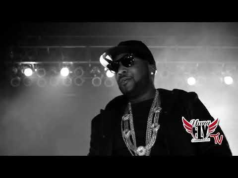LIVE AT CHICAGO CONGRESS THEATER