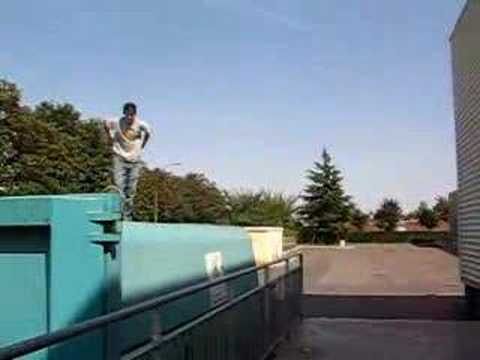 Michou en skate