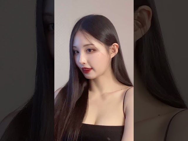 #6907117443693481217