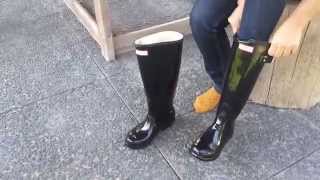 Girls Licking Boots Girls Licking Boots