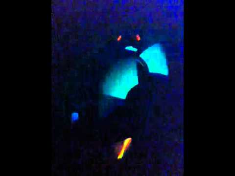 how to snap a glow stick