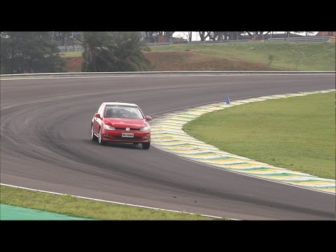 Golf TSi acelera forte em Interlagos
