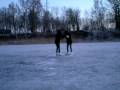 videos de Sunnerlöf och Ekholm tillägnar Svensson en is dans