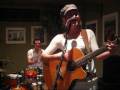 videos de The Amazing PEARL and Her Guitar!    Tracy Chapman - Talkin bout a revolution   (Song V)