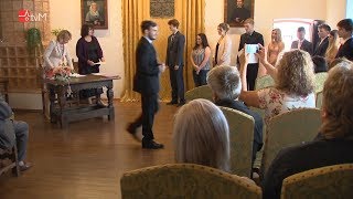 Žáci OA Mohelnice převzali svá maturitní vysvědčení