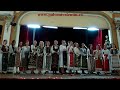 522.Grup de colindatori ai clasei de canto popular ai prof.Ana Pacatius-Iesiti gazdelor in cinda
