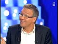 yannn arthus-bertrand, peintre officiel de la marine, pr�sente son livre : la terre vue du ciel.