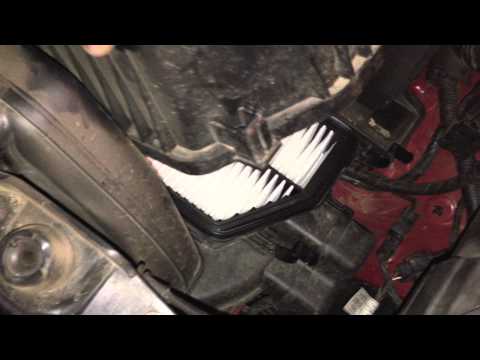 How to Replace Engine Air Filter on 2012 Hyundai Tucson