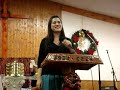 Mayra Leal cantando en el Templo EbenEzer 5001