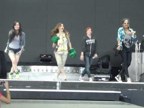 Cast of Camp Rock 2. Soundcheck!