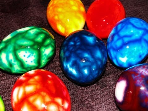 how to dye eggs red