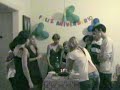 Espírito sopra velas em aniversário
