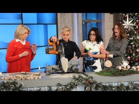 stewart - She had a house full of women to help her demonstrate; Ellen, Julia Roberts and Julia Louis-Dreyfus! See how the crafting went, right here.
