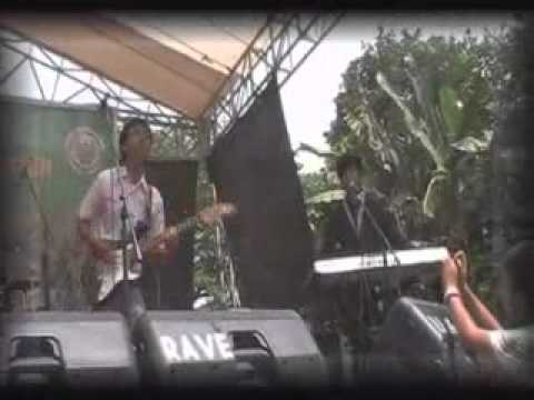Lu'NeHa_kepastian Yang Kutunggu Cover Gigi.flv Lu'NeHa_kepastian Yang Kutunggu Cover Gigi.flv