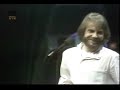 1982 montreal jazz festival

jean-luc ponty - violin
allan zavod - keyboards
jamie glaser - guitar
rayford griffin - drums
keith jones - bass

more videos :
http://cyworld.nate.com/trick9999
