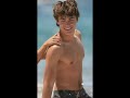 ZAC EFRON in the SHOWER and other shirtless pics ZAC EFRON in the SHOWER and other shirtless pics