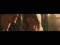 Taylor Swift – Trouble