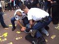 Respect Voor Dieren voert actie bij Rentenaar Zaandam
