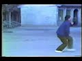 several demonstrations from the dai style xinyi. first is a young boy demonstrating squatting monkey exercises and then goes into tiger step. second is yue jianzu son of yue guining (disciple of dai kui). here he demonstrates element form. word is that yue jianzu never wanted to learn martial arts until yue guining paid some thugs to beat him up! third is a clip of wang yinghai, disciple of dai kui. here he performs the xinyi dai nui kou san dao (3 broadswords). 5th is a practioner demoing with 