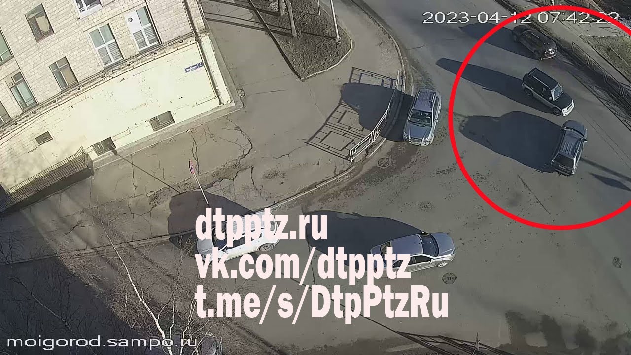 На улице Правды столкнулись два автомобиля