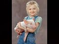 Dakota Fanning Lullaby