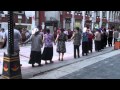 美人谷、町の人の踊り その3