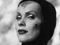 Forever Eternal, Vampira