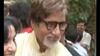 Big B celebrates B'day with media