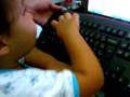 videos de 20081120_clara_escrevendo_fotografando.mpg