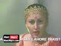 doom machale nargis mujra
