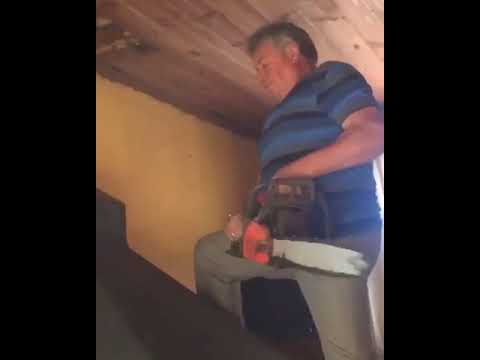 Pomoc w domu…Piła odbiła mu prosto w oczy! :O