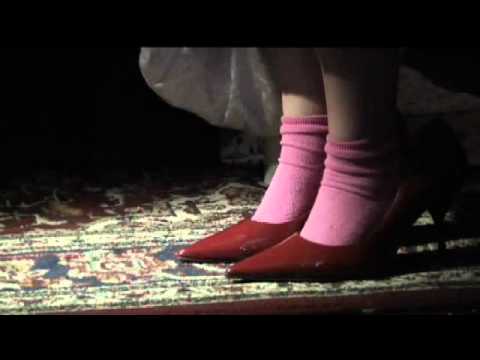 Art - Mummy's Favourite Shoes (2007)