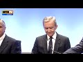 toute l'actualit� sur http://www.bfmtv.com/ la premi�re fortune de france restera fran�aise. le patron de lvmh et multimilliardaire bernard arnault l'a annon...