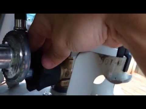 how to attach propane tank to grill