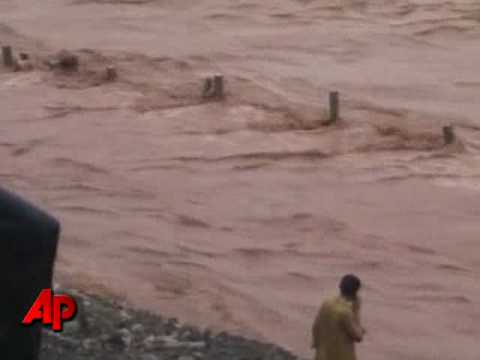 Veel te veel regen in Pakistan YouTube Preview Image