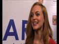 videos de Paris Hilton und Cindy Crawford tierisch gut drauf