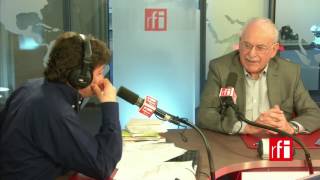 El psiquiatra Alberto Eiguer con Jordi Batalle en El invitado de RFI