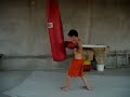 KIO Treinando Muay Thai em casa!!